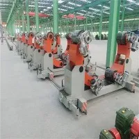 Роликовая подставка в форме танка